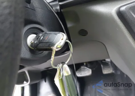 2023 Ford Transit-250 Cargo Van z USA, uszkodzony, nr VIN 1FTBR3U84PKB02433